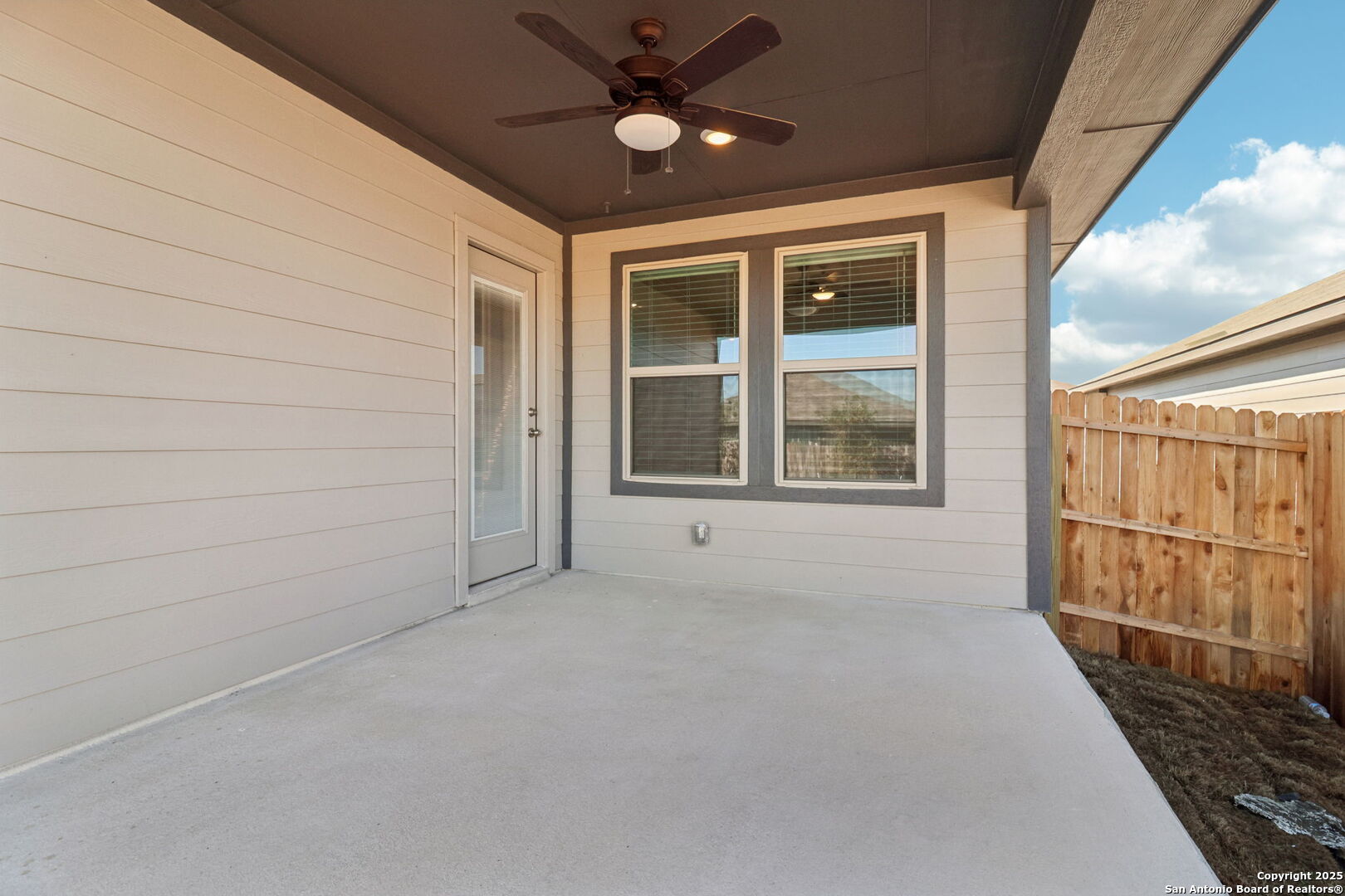 9627 Grand Via Boulevard Converse TX 78109