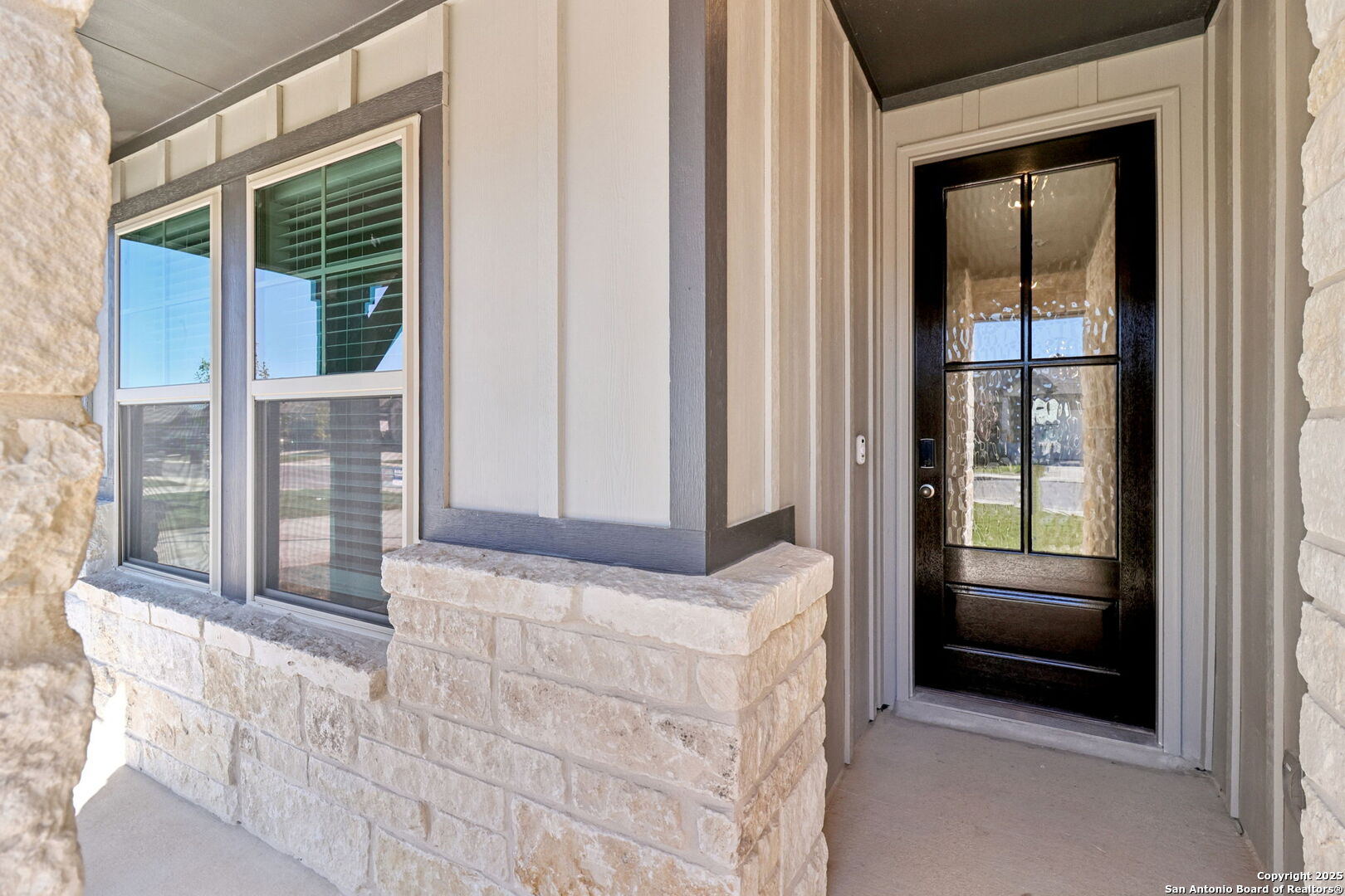 9627 Grand Via Boulevard Converse TX 78109