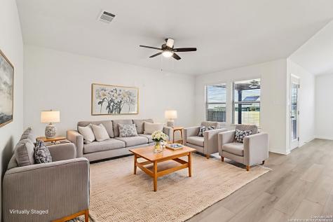 9627 Grand Via Boulevard Converse TX 78109
