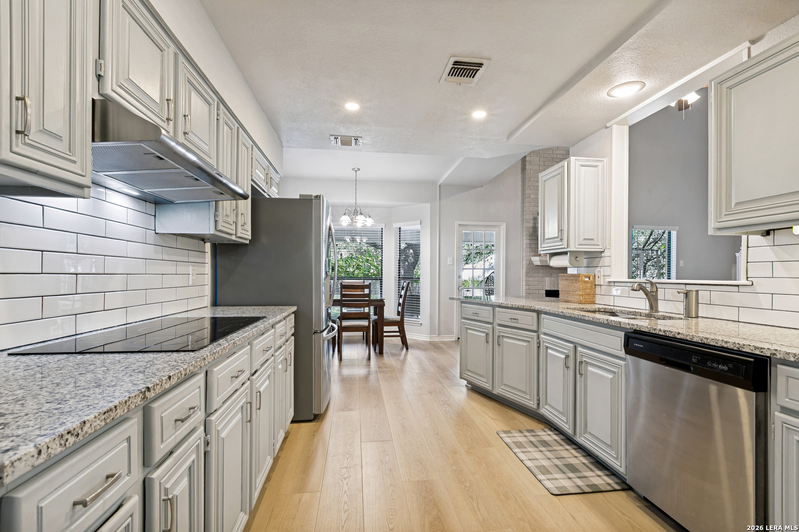 8823 Shade Tree San Antonio TX 78254