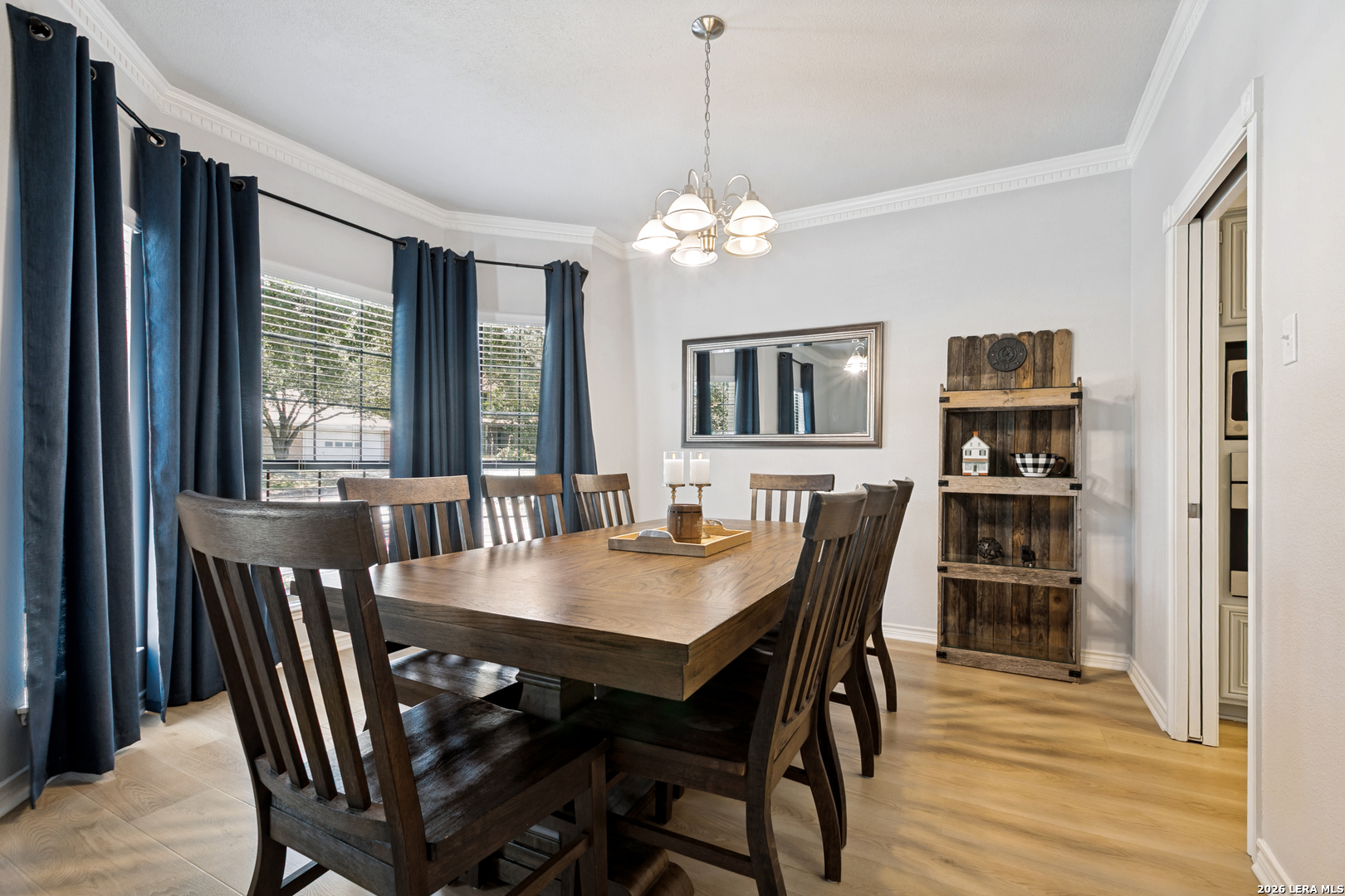 8823 Shade Tree San Antonio TX 78254