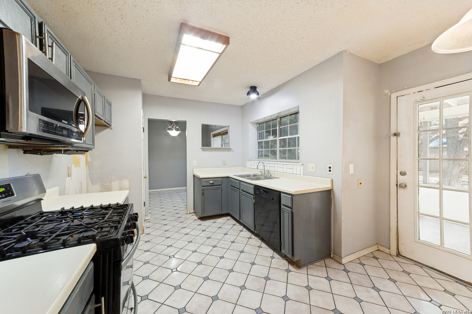 11606 Barrow San Antonio TX 78253
