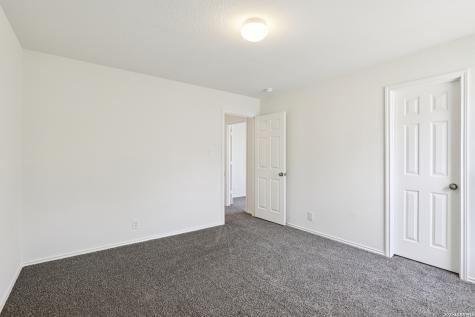12918 Thomas Sumter Street San Antonio TX 78233