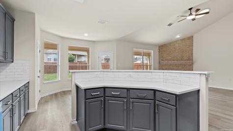 6111 Palmetto Way San Antonio TX 78253