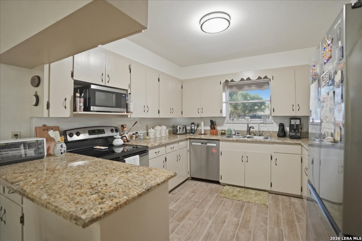 1309 Burleson Street George West TX 78022