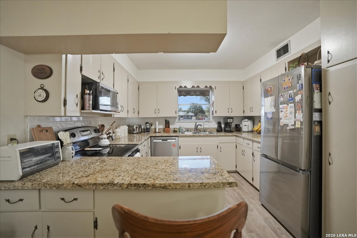 1309 Burleson Street George West TX 78022