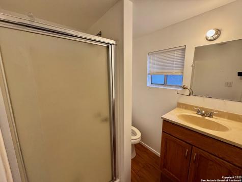203 Zanderson Jourdanton TX 78026