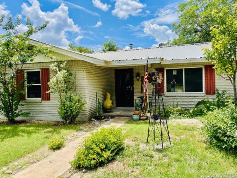 1101 Nancy Beth Drive Kerrville TX 78028