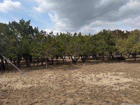 Lot 17 Country Meadow Lane Lakehills TX 78063