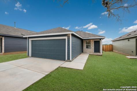 9248 James Bowie Seguin TX 78155