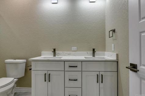 5511 Pageland Drive Kirby TX 78219