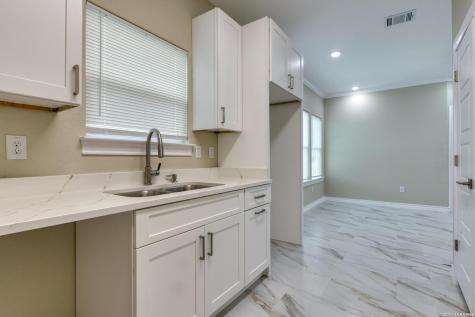5511 Pageland Drive Kirby TX 78219