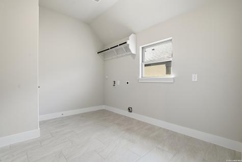 305 Haby Hill San Antonio TX 78253