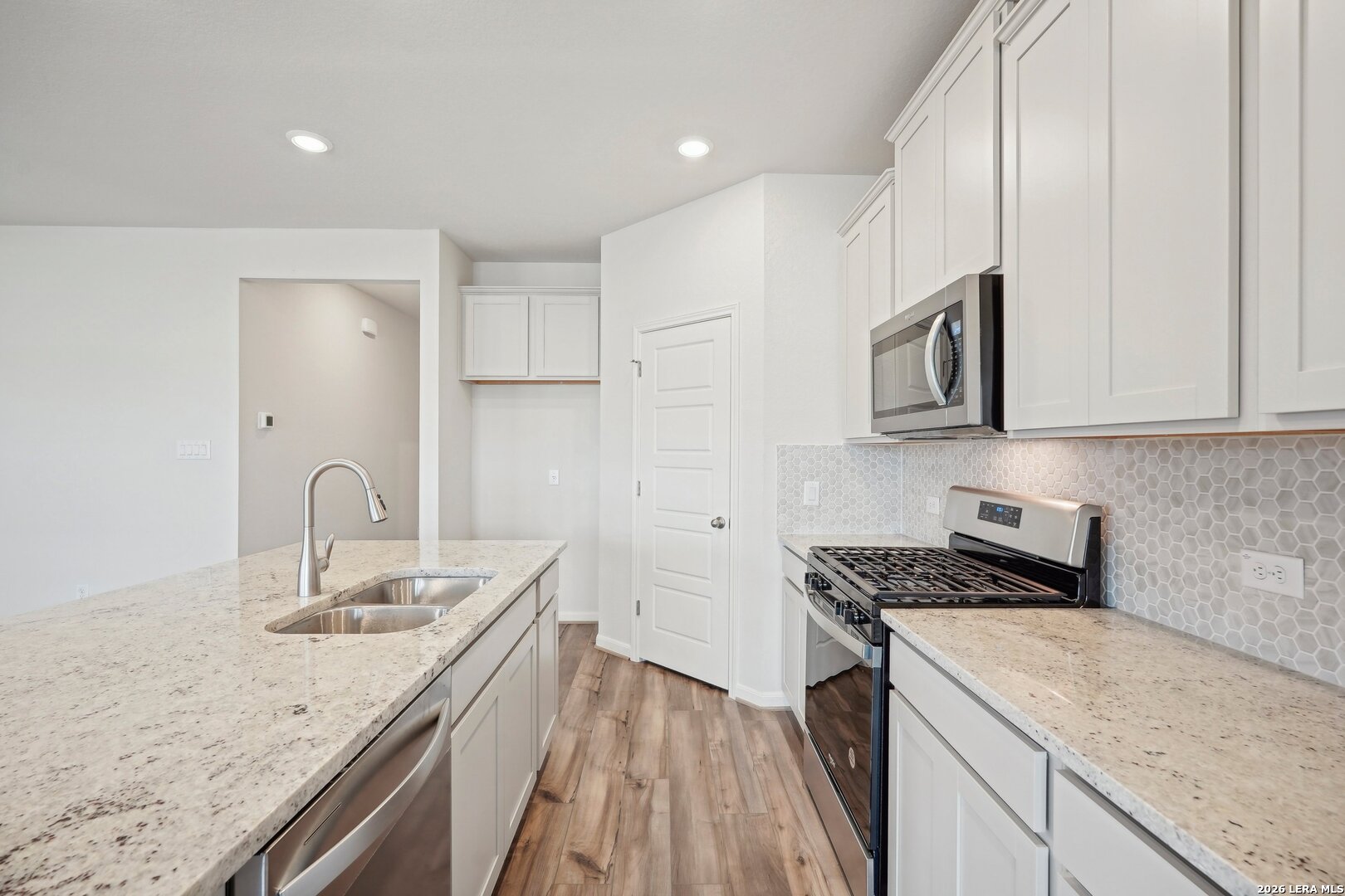 1263 Nikos Hollow San Antonio TX 78245