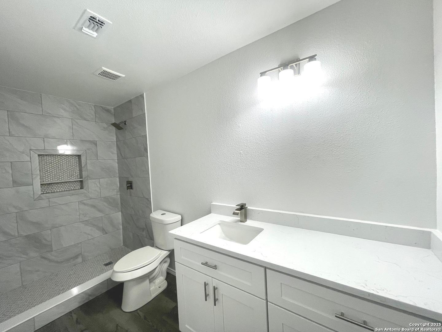 6702 Mountain Asia San Antonio TX 78233