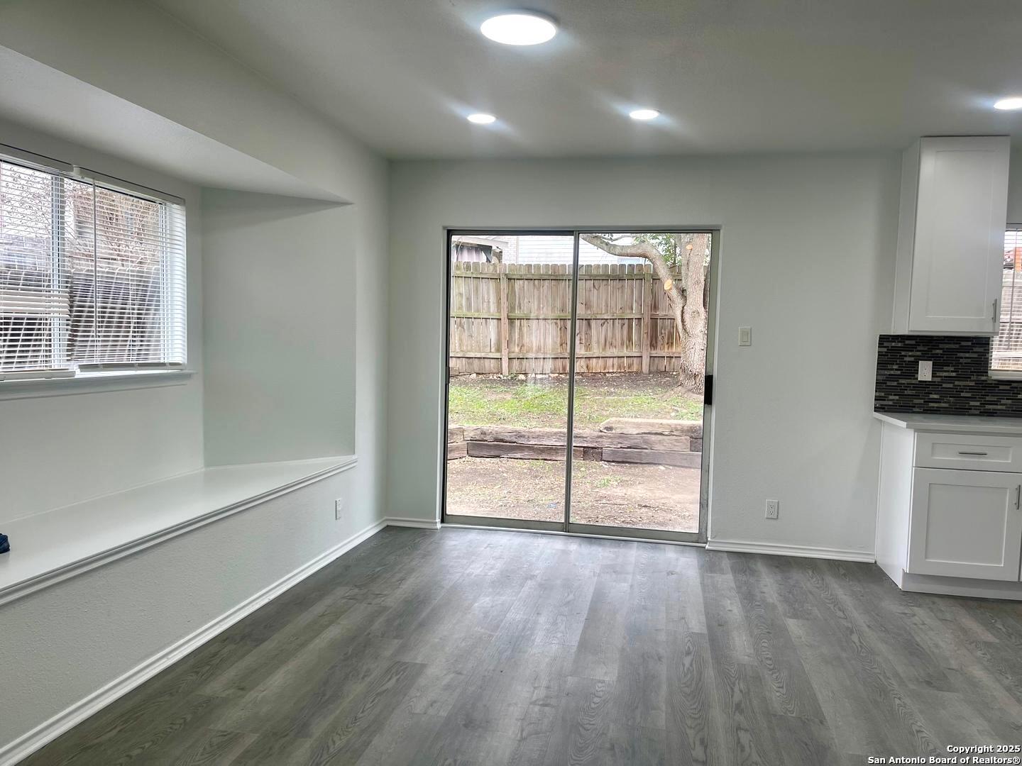 6702 Mountain Asia San Antonio TX 78233