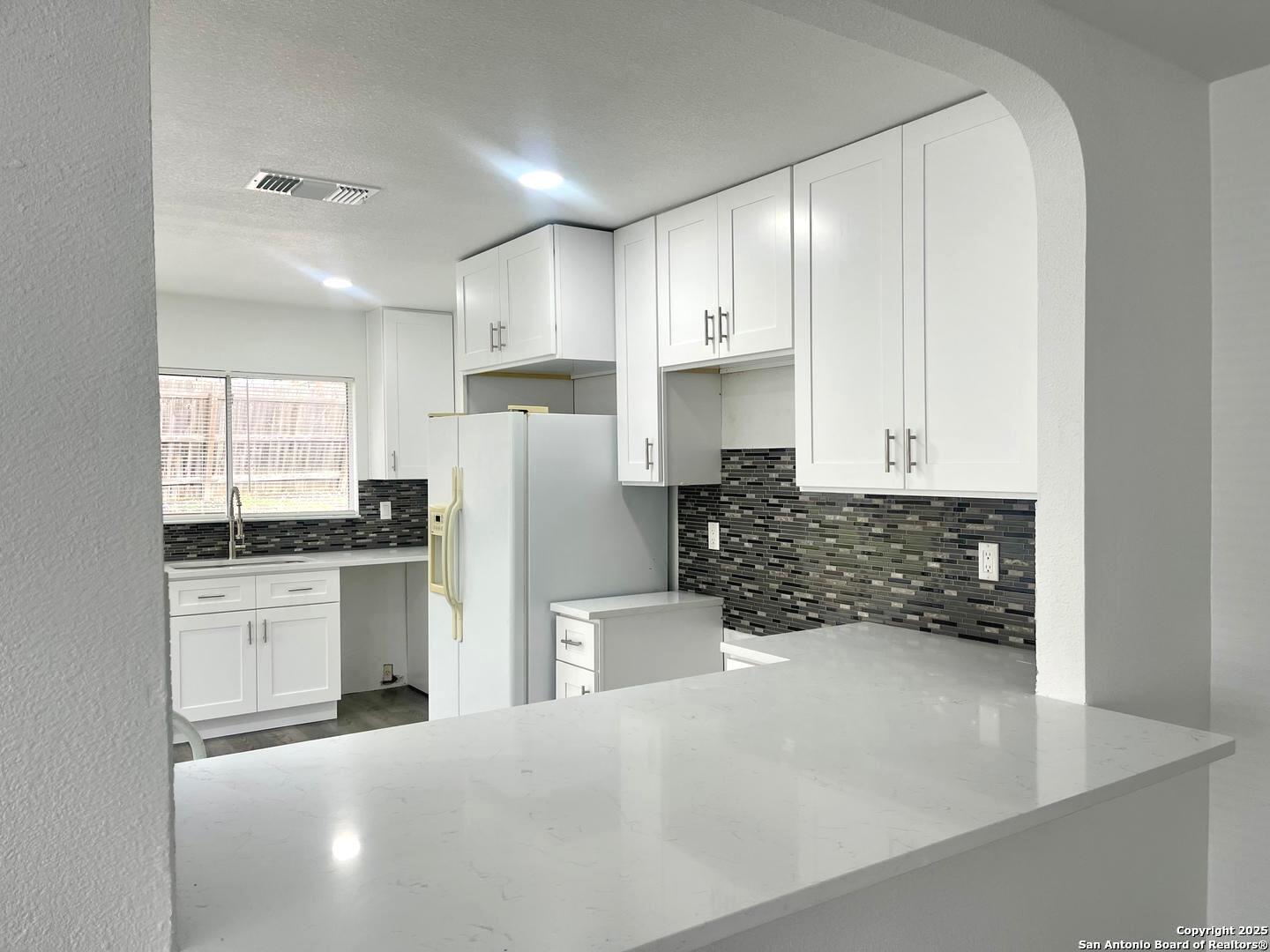 6702 Mountain Asia San Antonio TX 78233