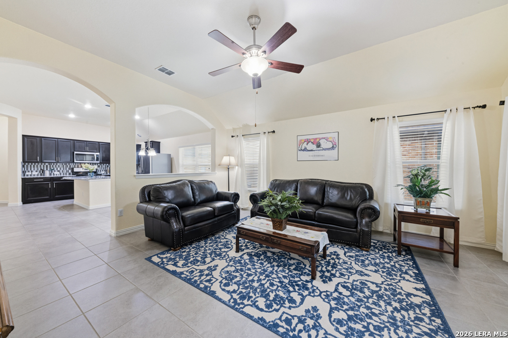 12827 Gordons Haven San Antonio TX 78253