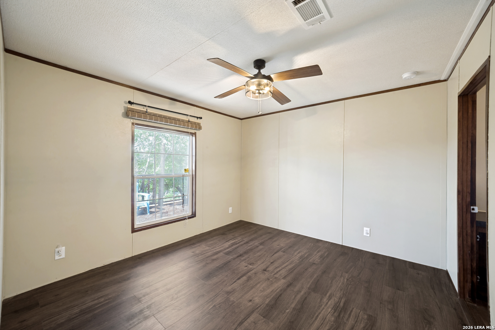 324 29th Street E Lakehills TX 78063