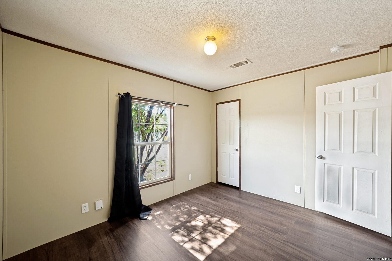 324 29th Street E Lakehills TX 78063