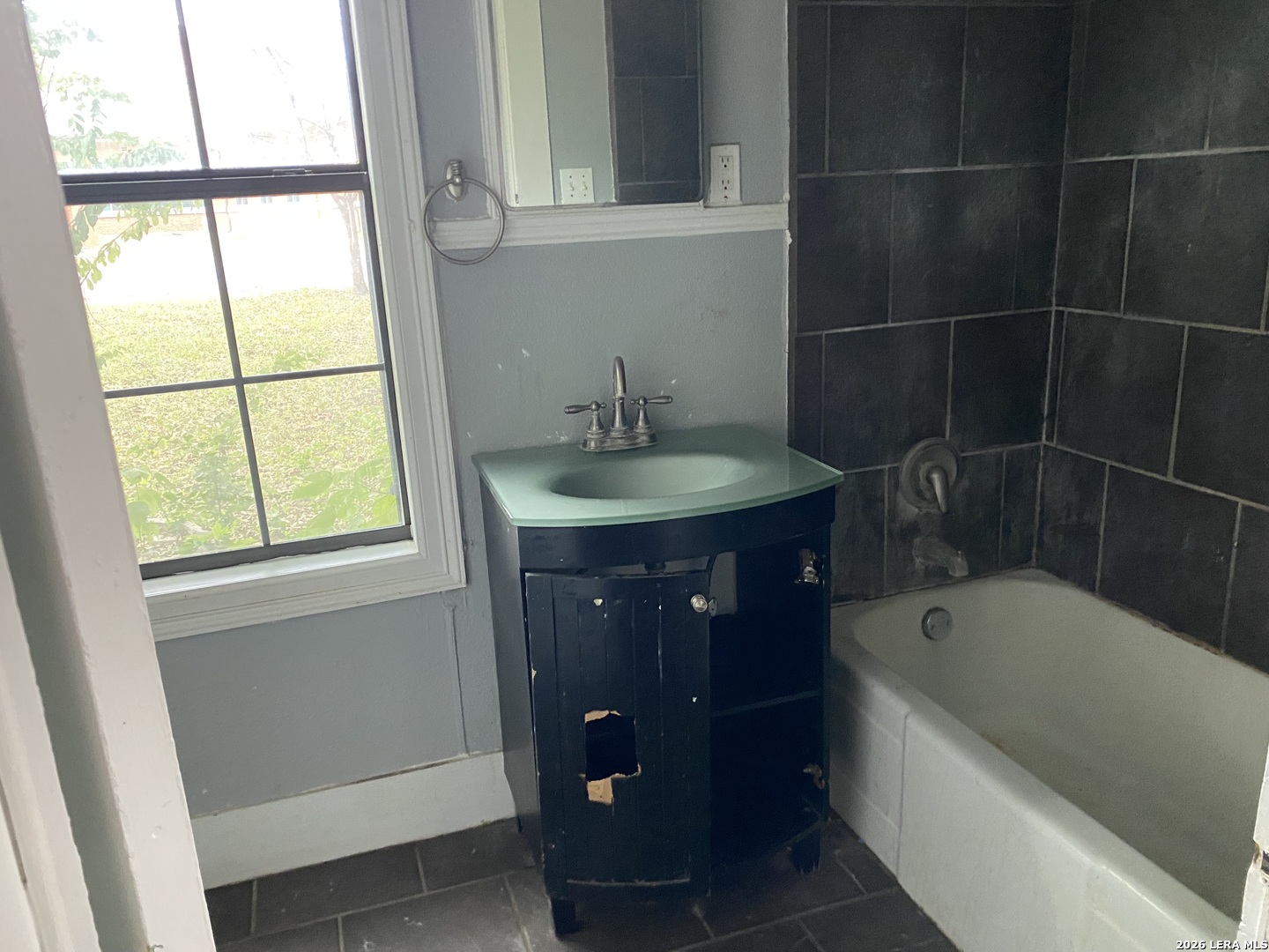 311 W Garden Uvalde TX 78801