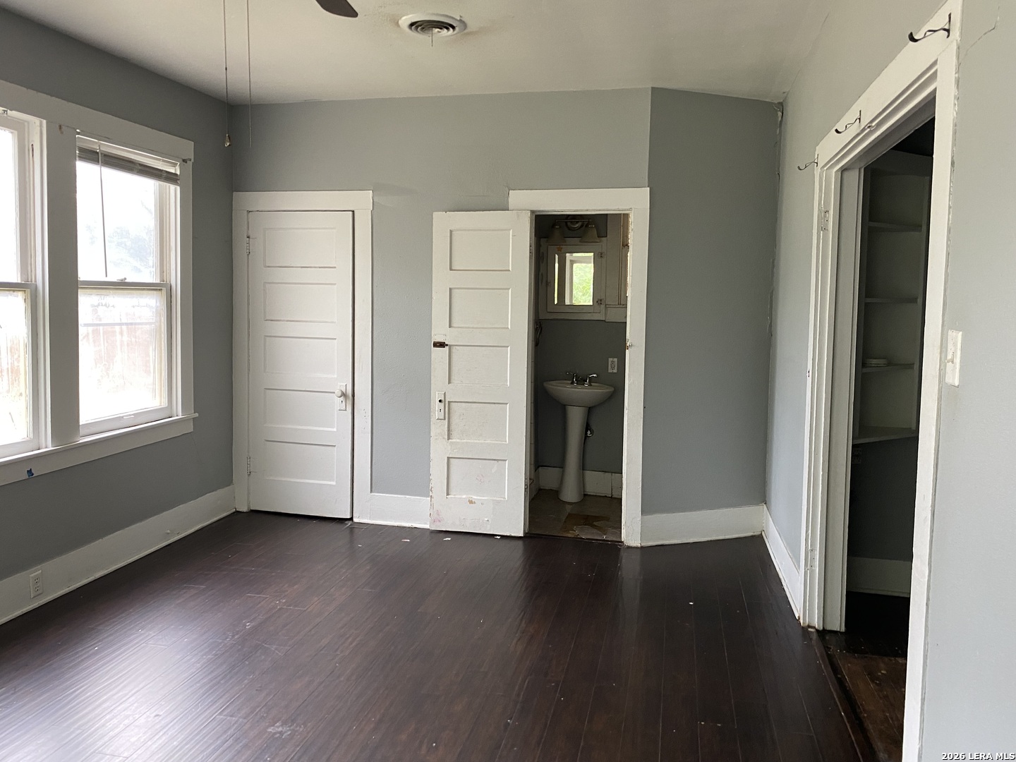 311 W Garden Uvalde TX 78801