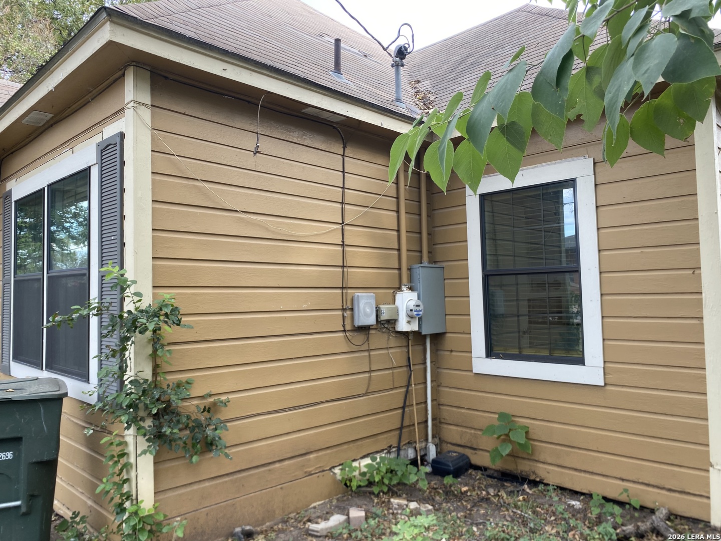 311 W Garden Uvalde TX 78801