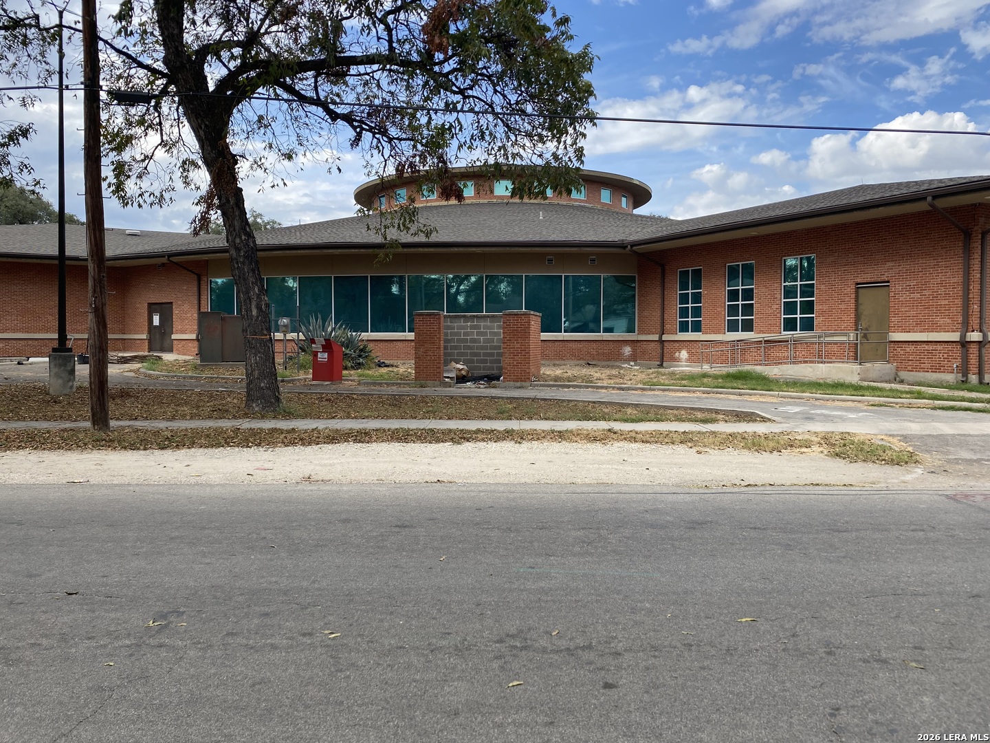 311 W Garden Uvalde TX 78801
