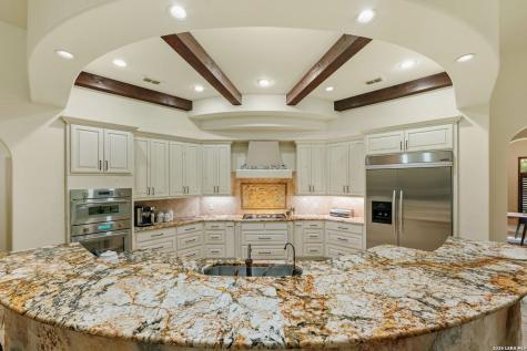 8813 Jodhpur Boerne TX 78015