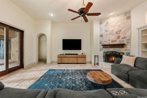 8813 Jodhpur Boerne TX 78015