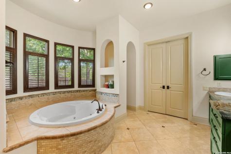 8813 Jodhpur Boerne TX 78015