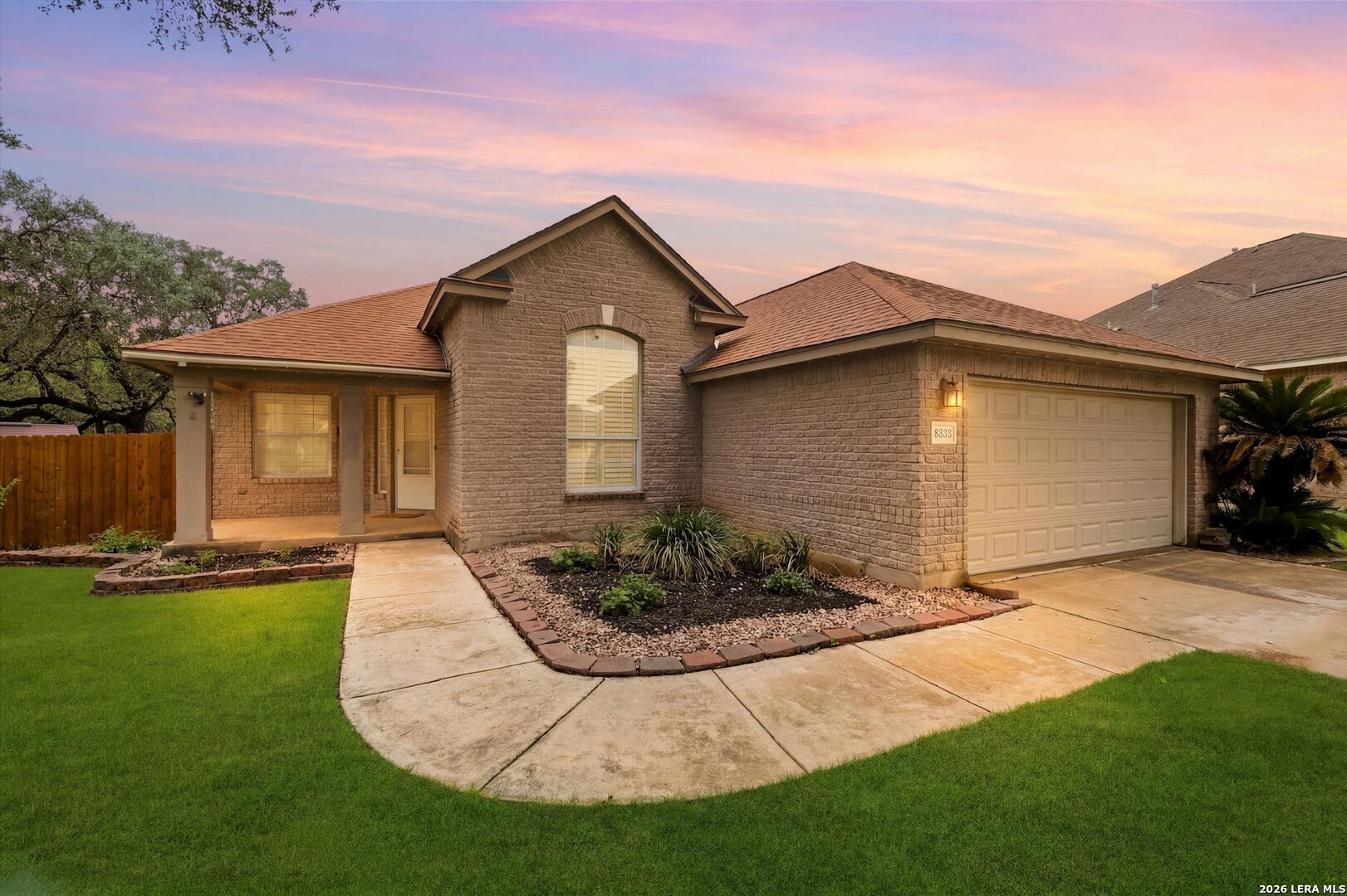 8803 Verde Oaks Universal City TX 78148
