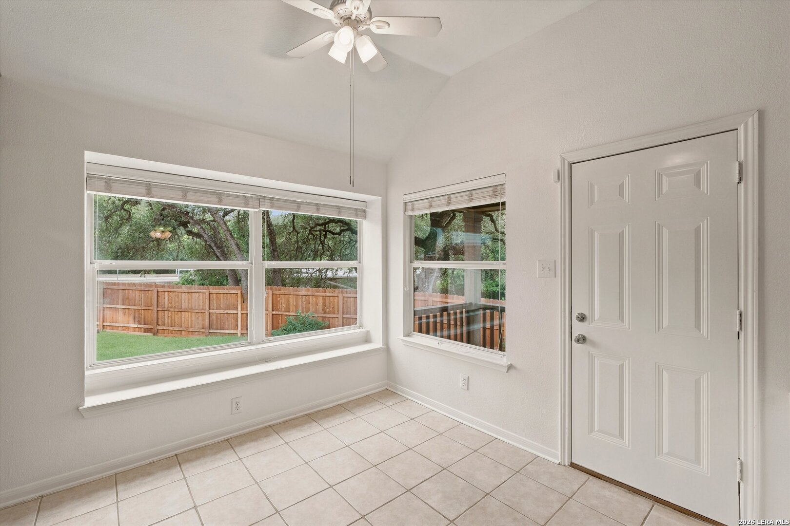 8803 Verde Oaks Universal City TX 78148