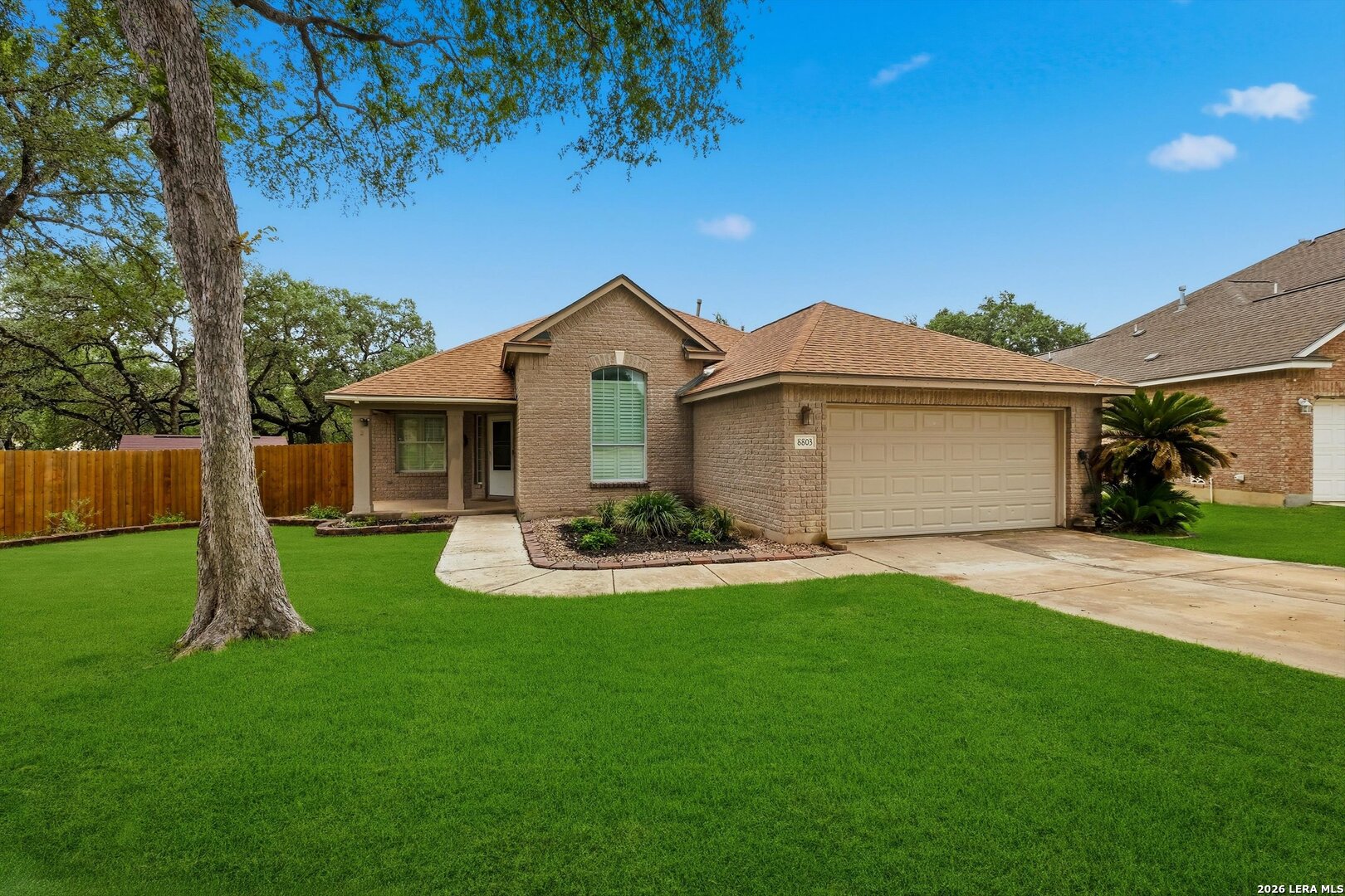 8803 Verde Oaks Universal City TX 78148