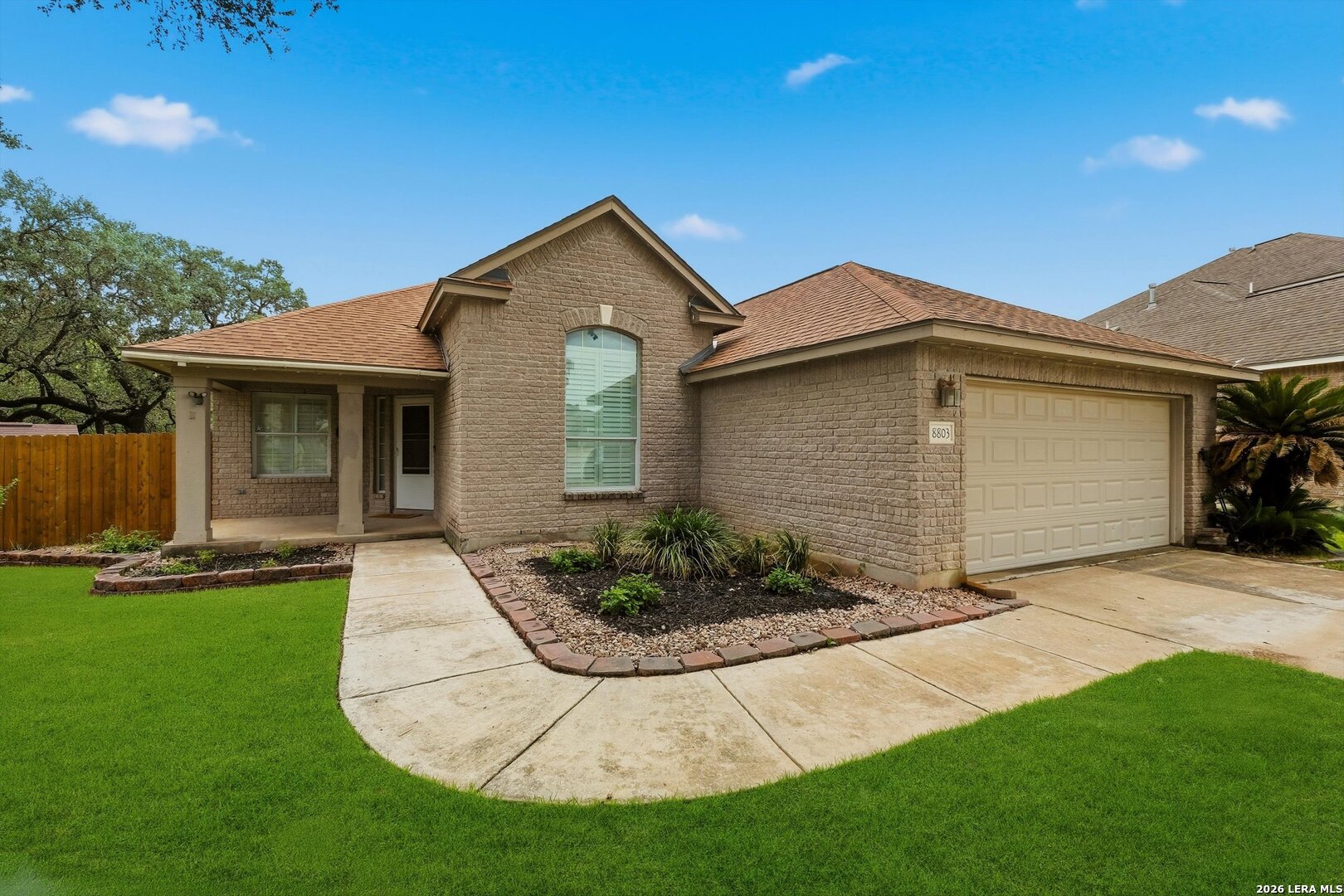 8803 Verde Oaks Universal City TX 78148