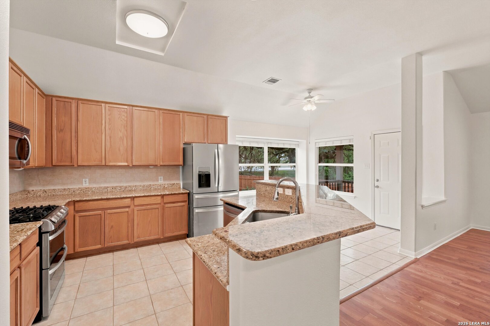 8803 Verde Oaks Universal City TX 78148
