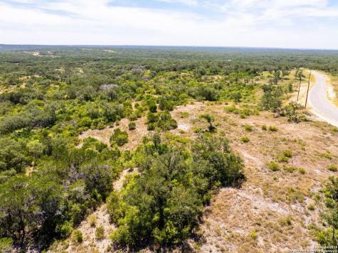 0 Grand Oaks Hondo TX 78861