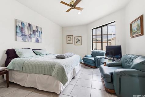 7609 N Songbird San Antonio TX 78229
