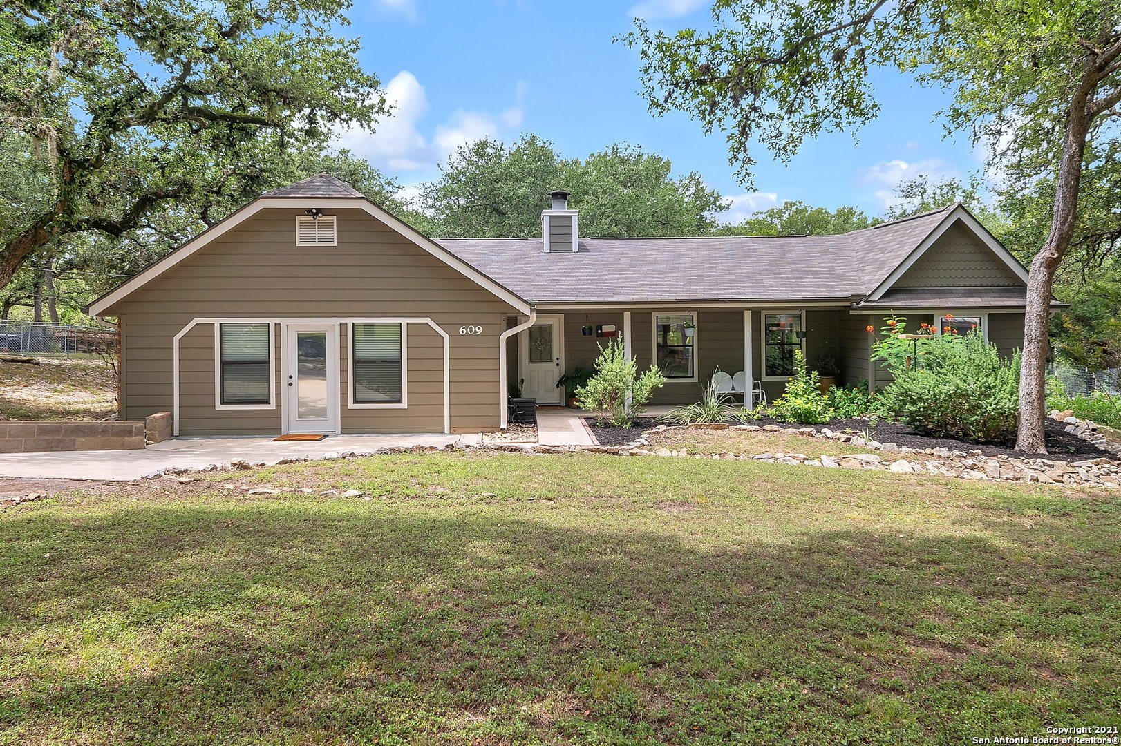 609 Lazy Lane San Marcos TX 78666