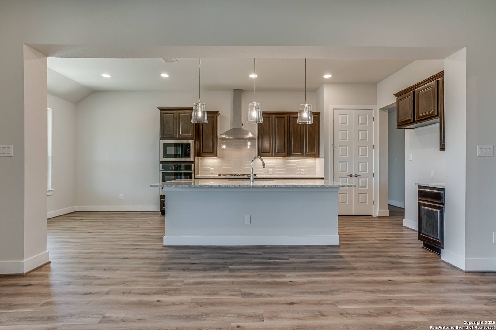 5014 Estates Oak Way San Antonio TX 78263