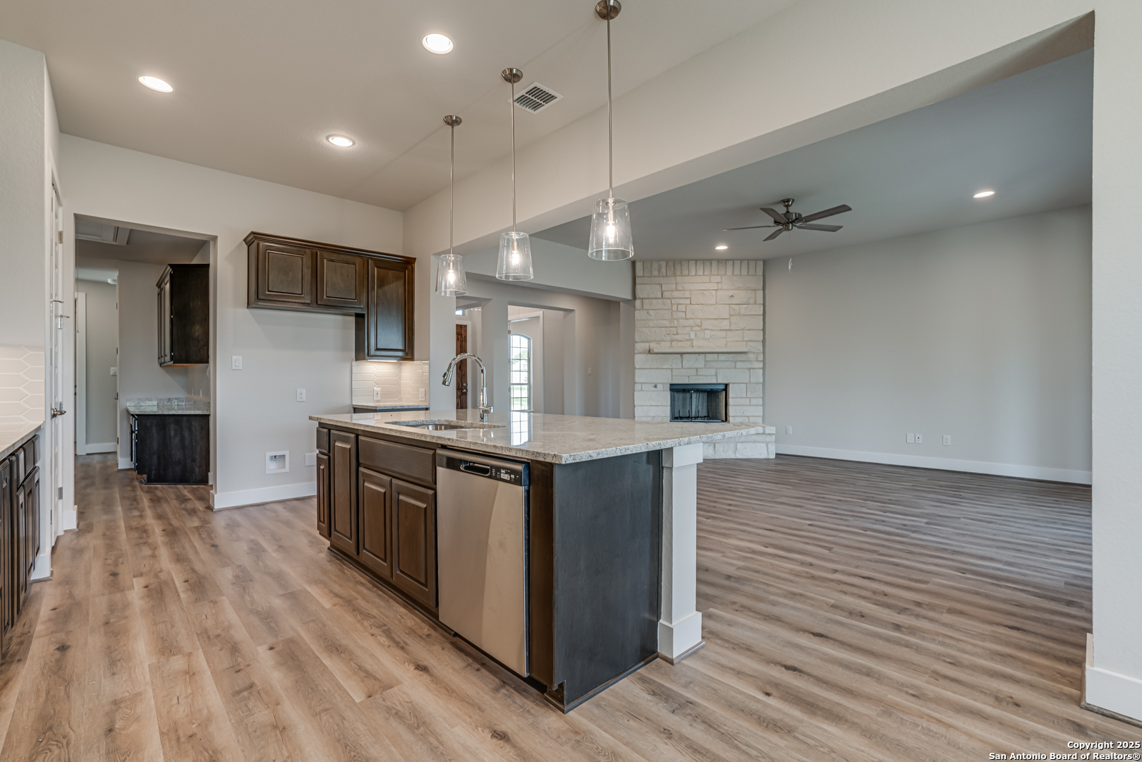 5014 Estates Oak Way San Antonio TX 78263