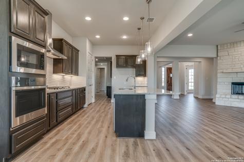 5014 Estates Oak Way San Antonio TX 78263