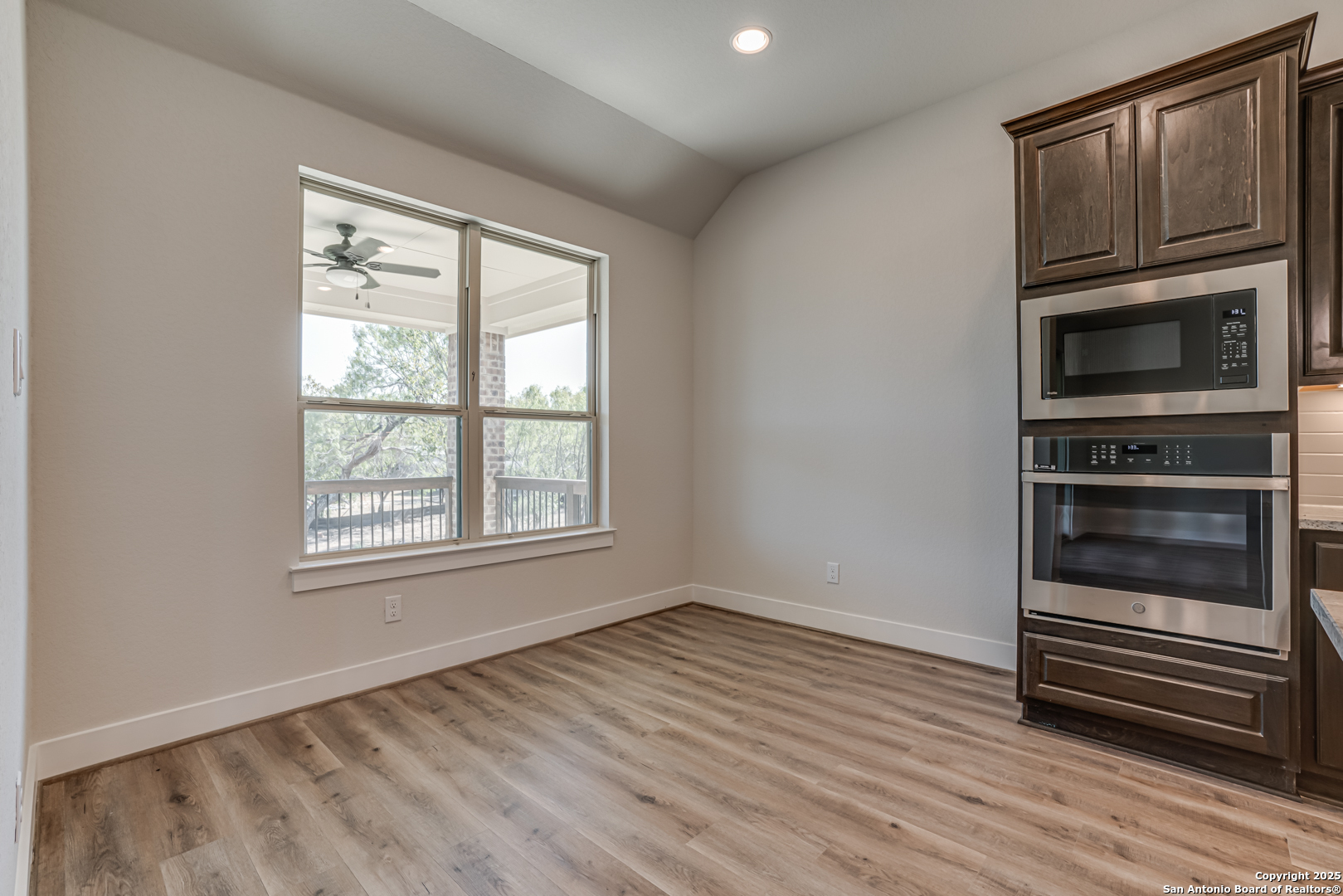 5014 Estates Oak Way San Antonio TX 78263