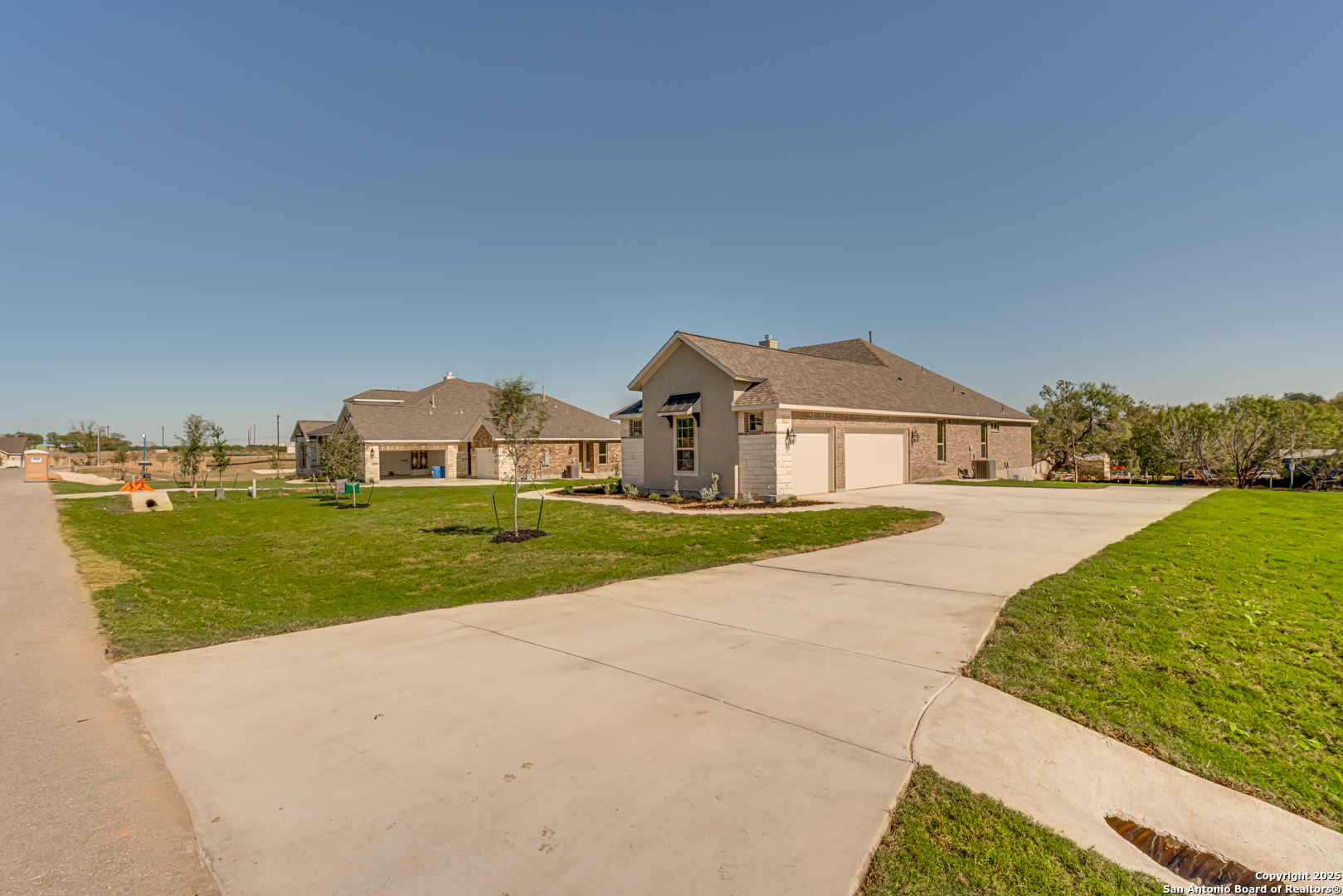 5014 Estates Oak Way San Antonio TX 78263