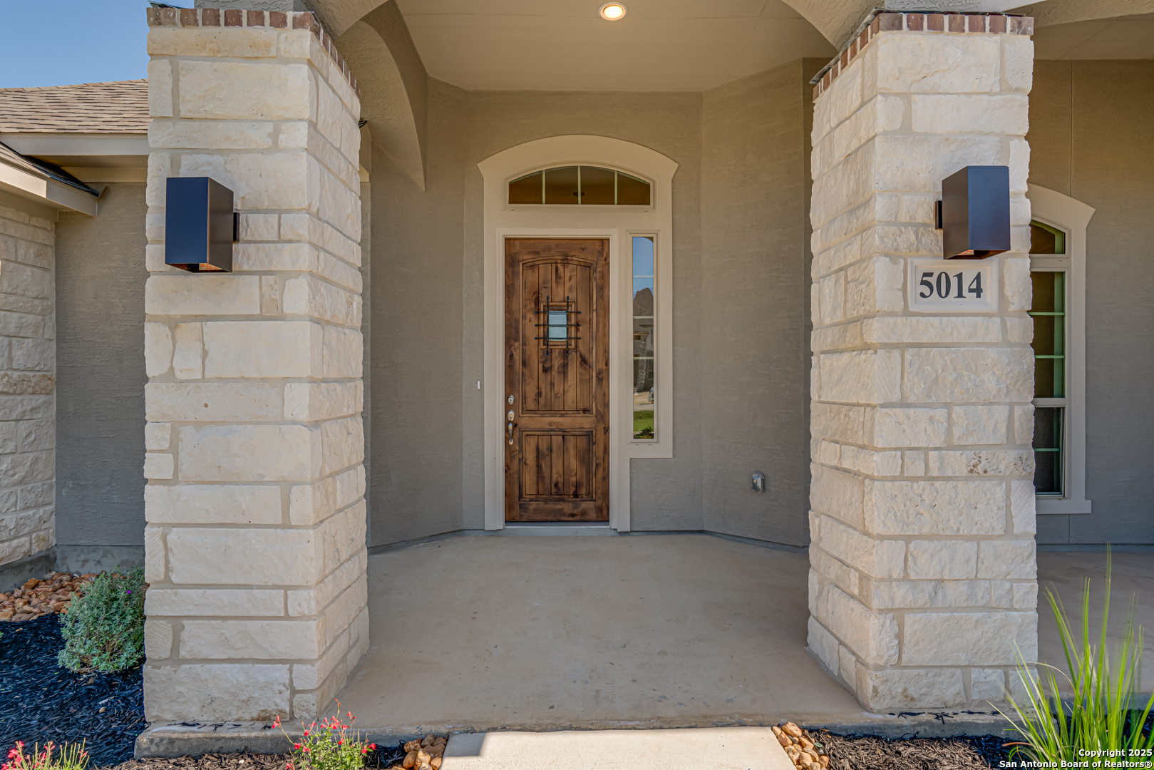5014 Estates Oak Way San Antonio TX 78263