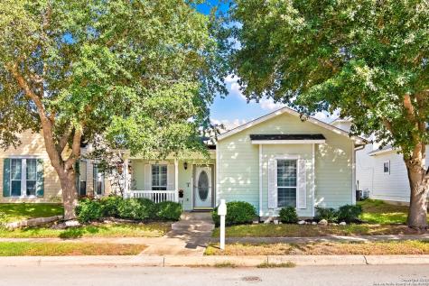 136 Whitewing Way Floresville TX 78114