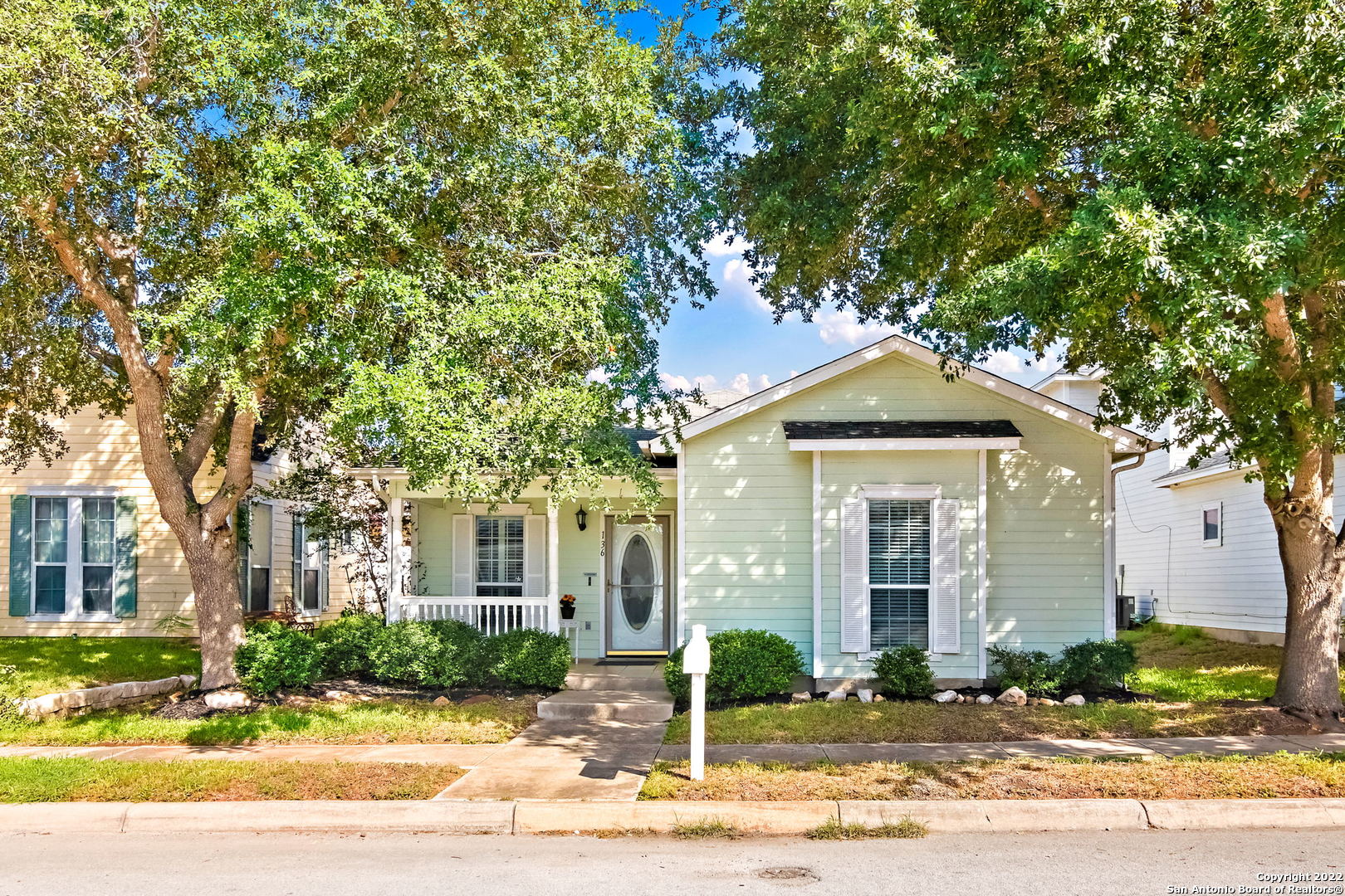 136 Whitewing Way Floresville TX 78114