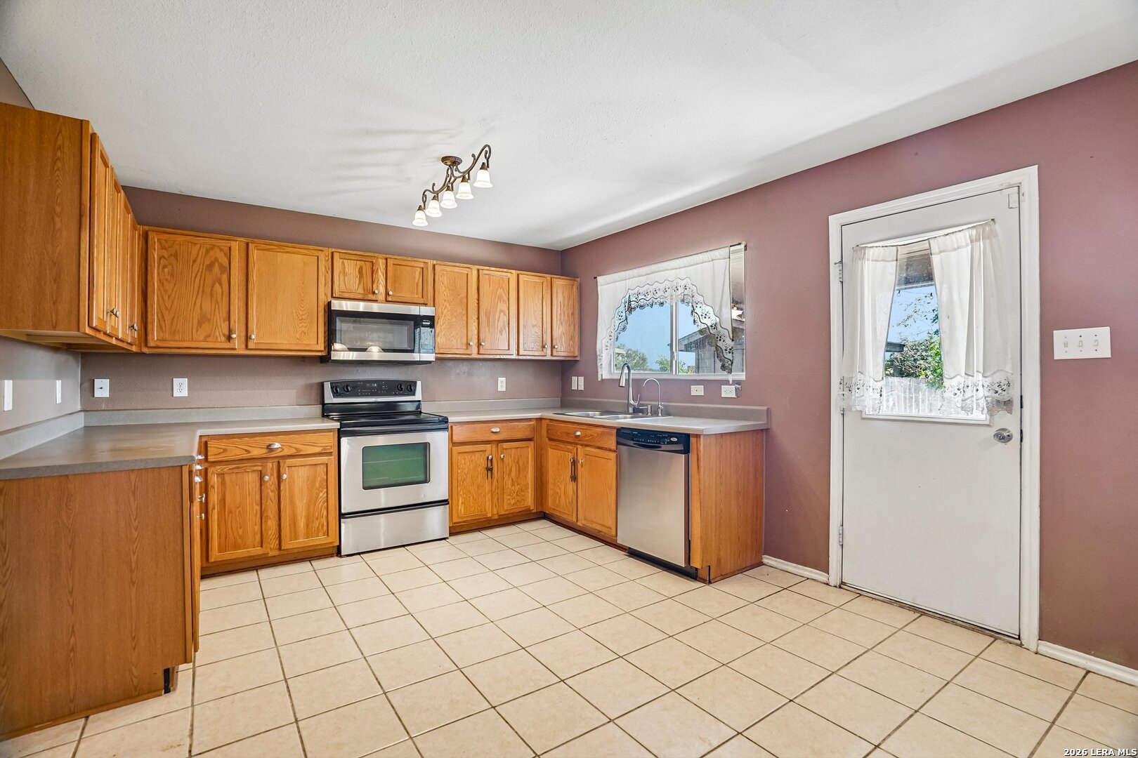 16406 Clydesdale Run Selma TX 78154