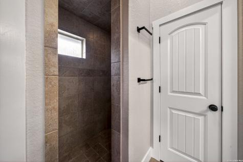 1835 Lost Trail Pleasanton TX 78064