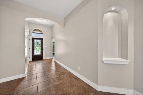 1835 Lost Trail Pleasanton TX 78064